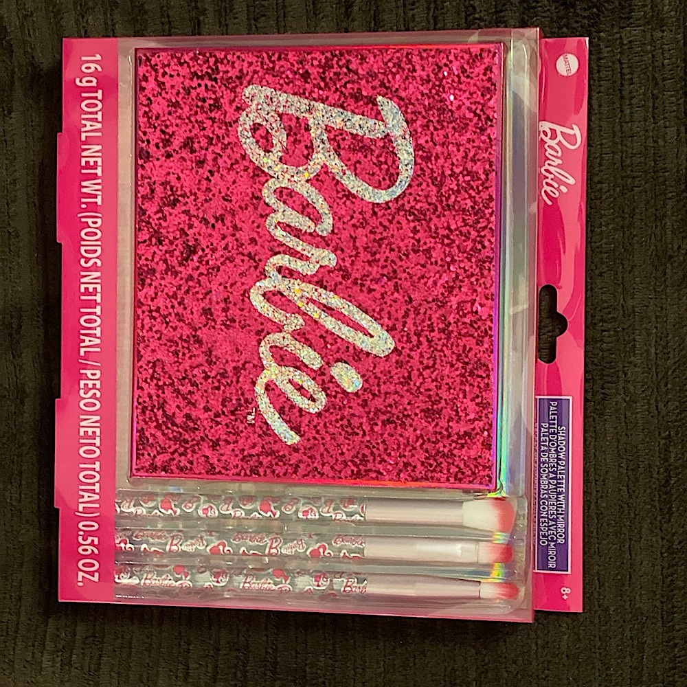 Barbie Beauty Set — Eyeshadow Palette, Makeup Brushes, and Mirror - Picture 7 of 16